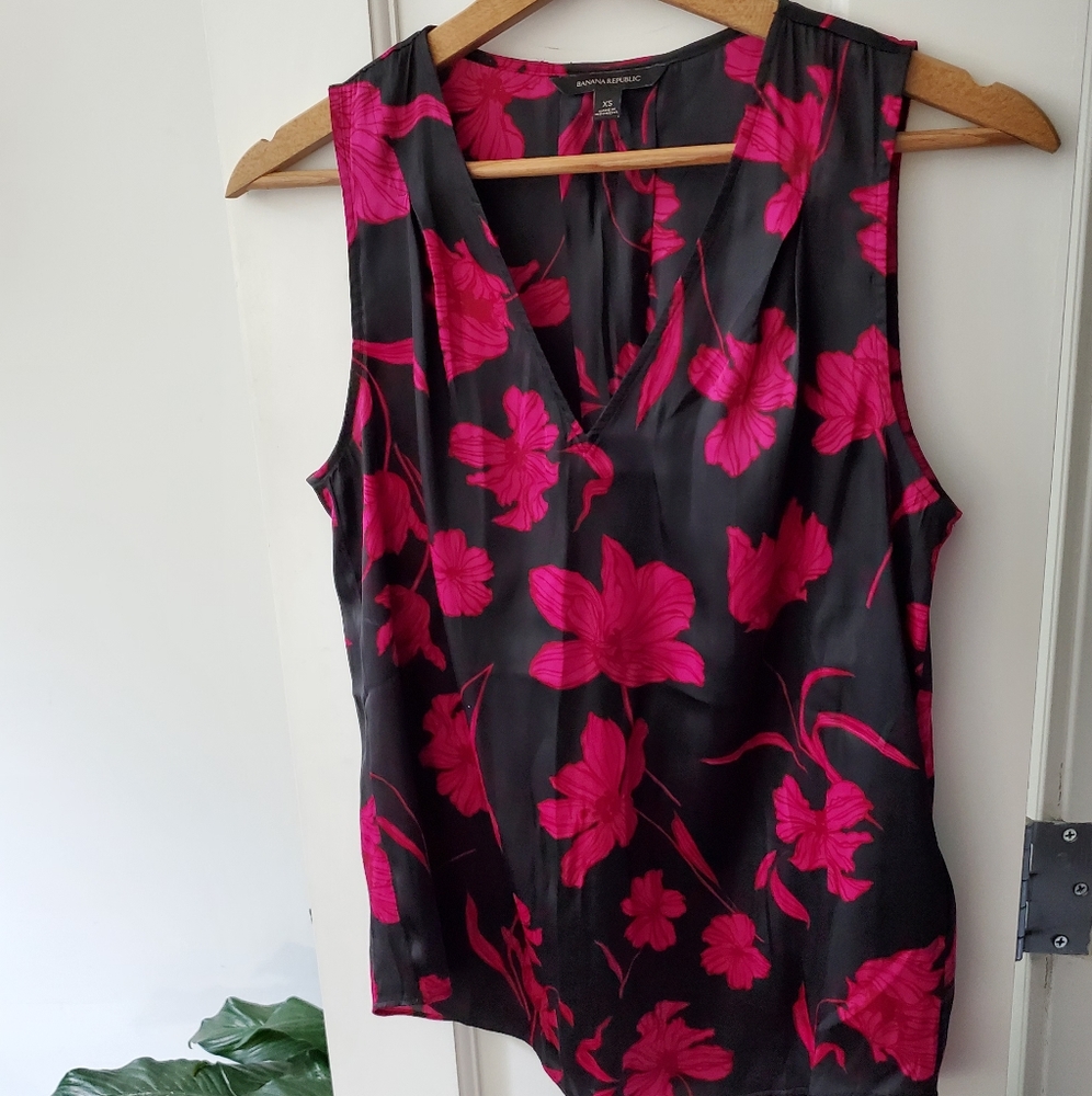 Banana Republic floral blouse